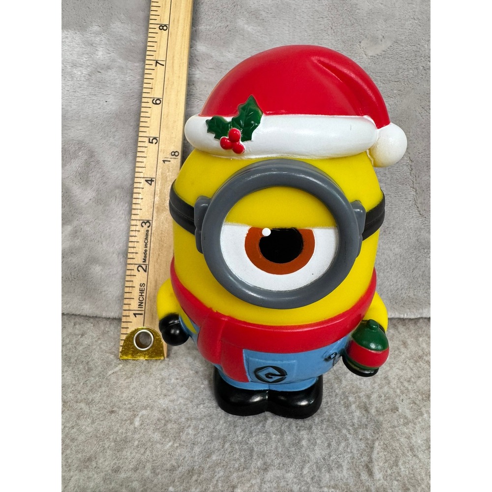 Despicable Me Minion Christmas Santa‎ Hat Scarf Figure Toy Universal Studios